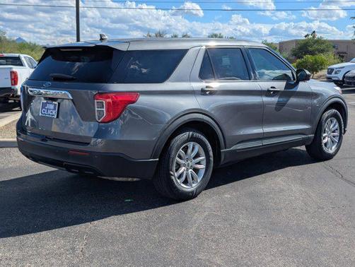 2021 Ford Explorer Base