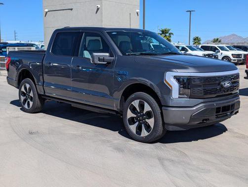 2025 Ford F-150 Lightning Platinum