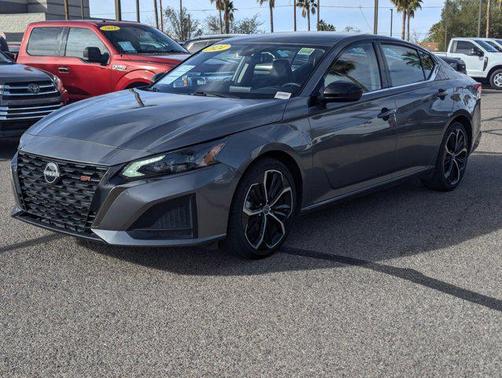 2024 Nissan Altima SR FWD