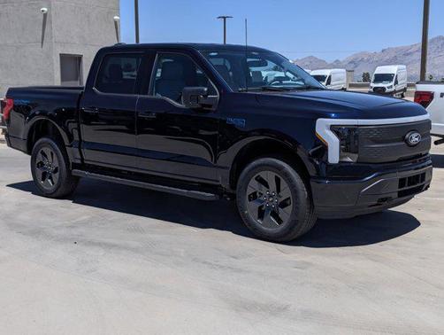 2025 Ford F-150 Lightning Flash