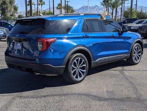 2023 Ford Explorer ST-Line