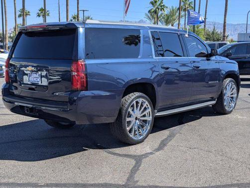2019 Chevrolet Suburban LT