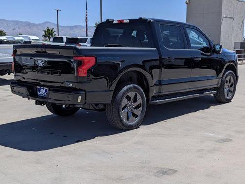 2025 Ford F-150 Lightning Flash