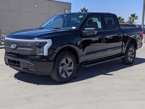 2025 Ford F-150 Lightning Flash