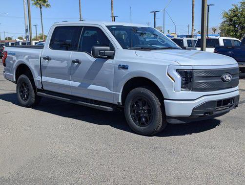 2025 Ford F-150 Lightning XLT
