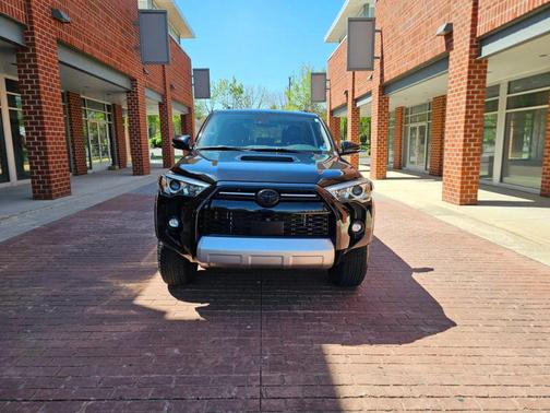 Midnight Black Metallic 2022 Toyota 4Runner TRD Off Road Premium