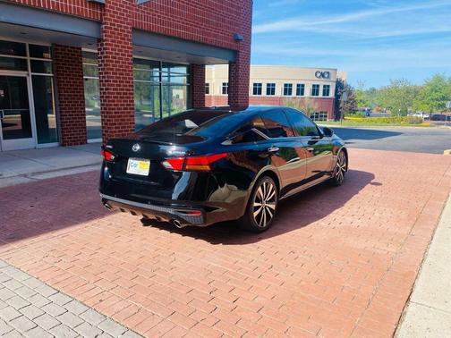 2020 Nissan Altima Platinum FWD