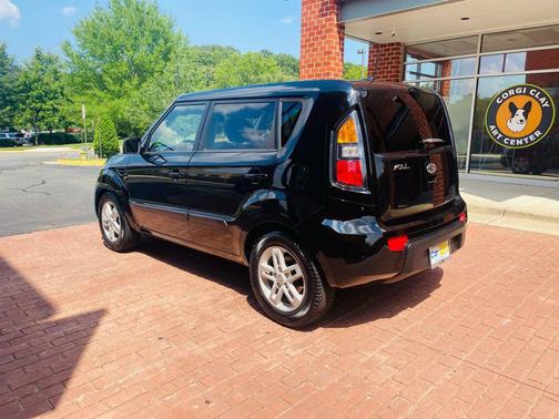 2011 Kia Soul +