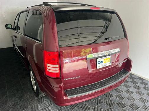 2009 Chrysler Town & Country Touring