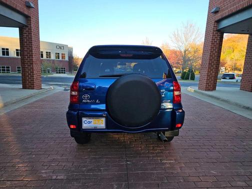 2005 Toyota RAV4 Base