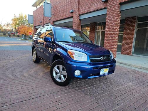 2005 Toyota RAV4 Base
