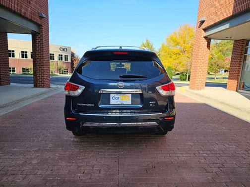 2013 Nissan Pathfinder SL