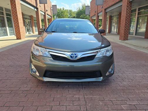 2014 Toyota Camry Hybrid XLE