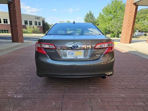 2014 Toyota Camry Hybrid XLE