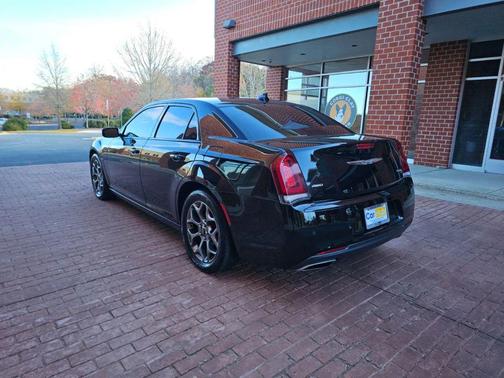 2016 Chrysler 300 S