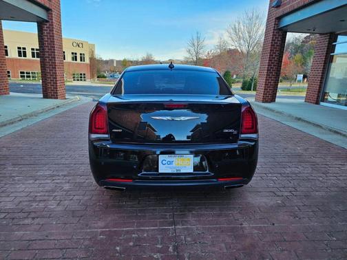 2016 Chrysler 300 S