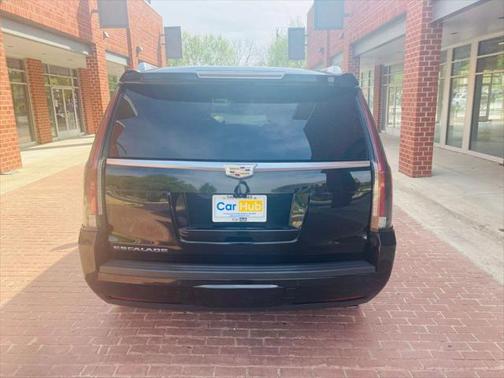 2017 Cadillac Escalade Sport