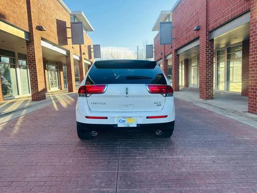 2011 Lincoln MKX Base