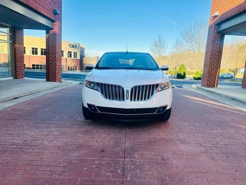 2011 Lincoln MKX Base