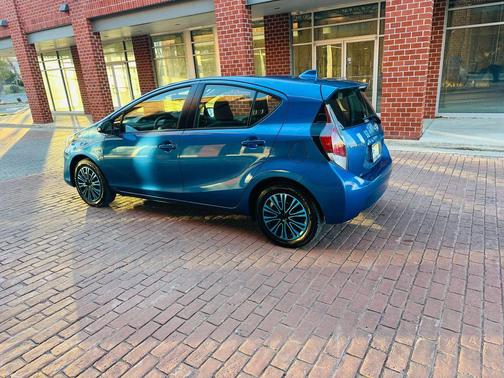 2015 Toyota Prius c One