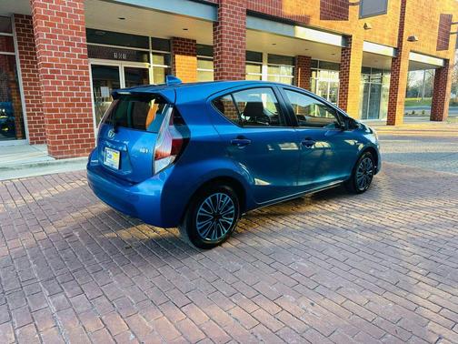 2015 Toyota Prius c One