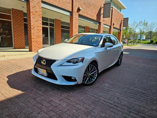 White 2016 Lexus IS 300 Base