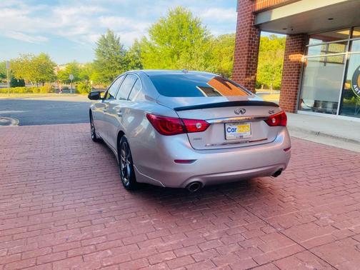 2015 INFINITI Q50 Premium