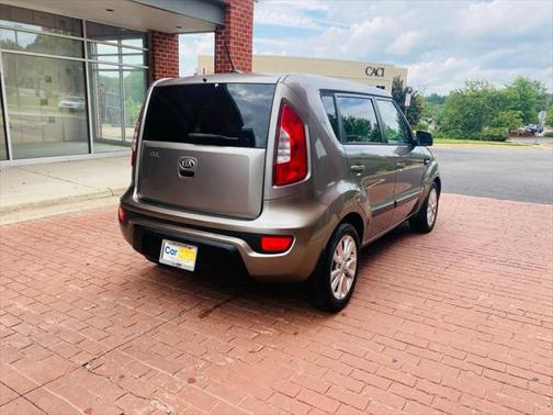 2013 Kia Soul Base