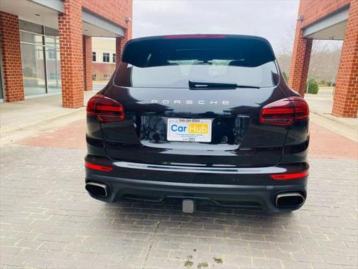 2018 Porsche Cayenne Platinum Edition