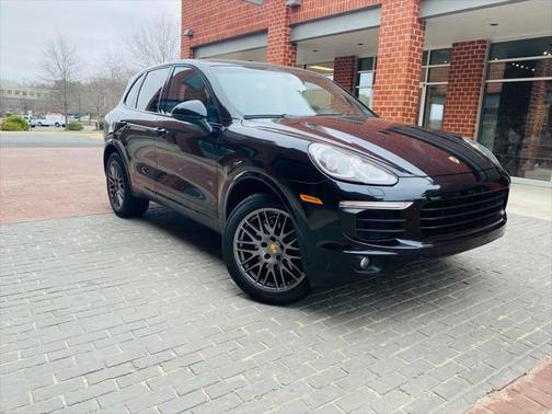 2018 Porsche Cayenne Platinum Edition