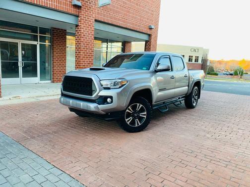 2017 Toyota Tacoma SR5