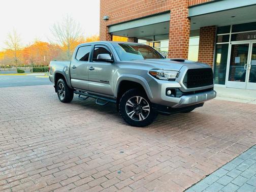 2017 Toyota Tacoma SR5