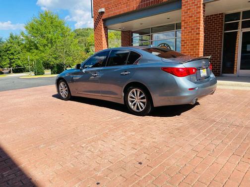 2015 INFINITI Q50 Premium