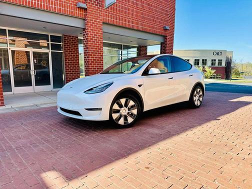 Pearl White Multi-Coat 2020 Tesla Model Y Long Range Dual Motor All-Wheel Drive