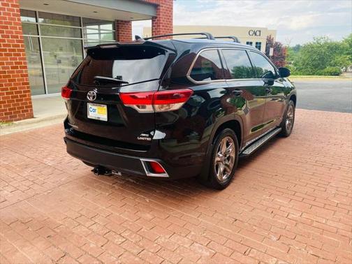 2019 Toyota Highlander Limited Platinum