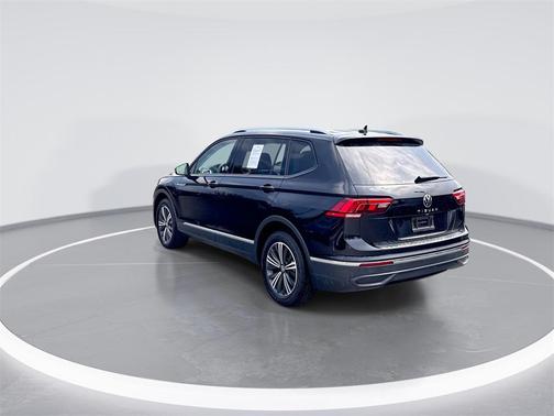 2024 Volkswagen Tiguan 2.0T Wolfsburg Edition