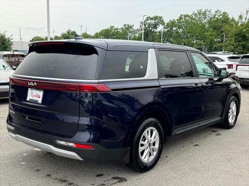 2023 Kia Carnival LX