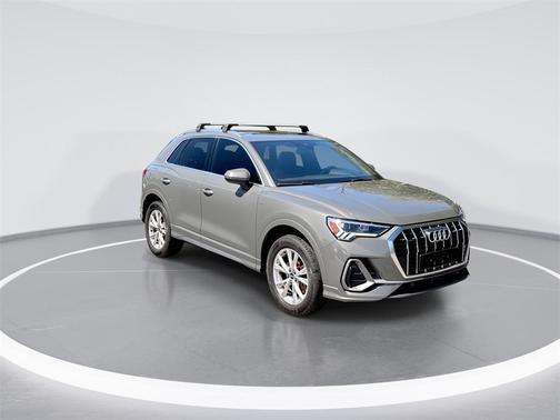 2022 Audi Q3 45 S line Premium Plus
