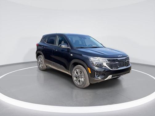 2025 Kia Seltos LX