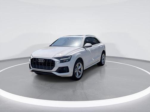 2022 Audi Q8 55 Premium Plus