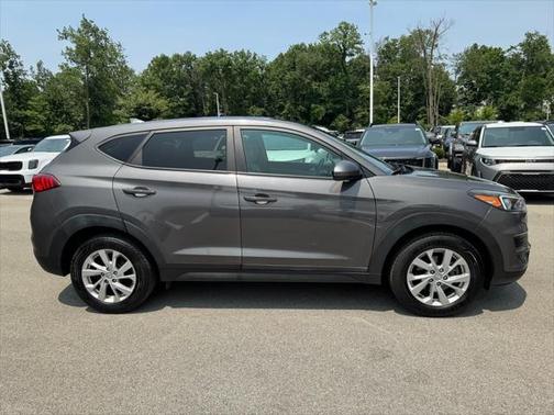2020 Hyundai TUCSON SE