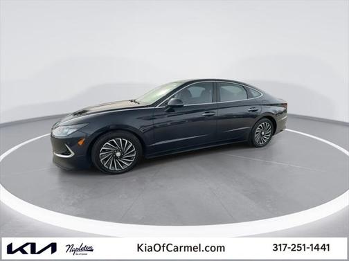 2022 Hyundai SONATA Hybrid SE