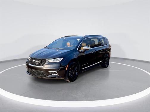 2022 Chrysler Pacifica L