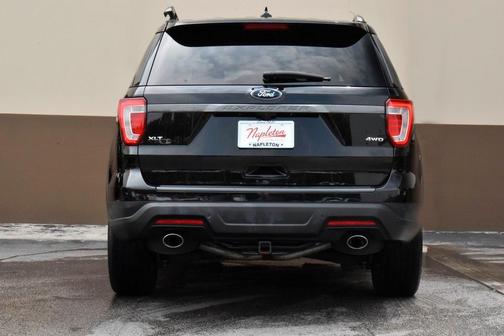 Photo 4 of 22 of 2019 Ford Explorer XLT