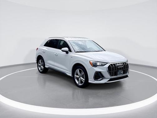 2021 Audi Q3 45 S line Premium