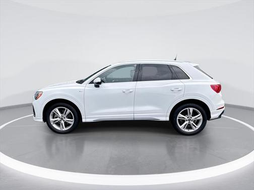 2021 Audi Q3 45 S line Premium