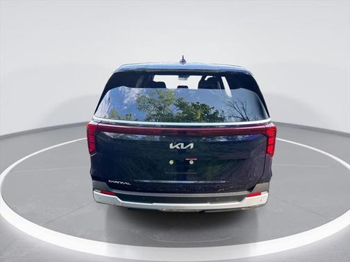 2025 Kia Carnival LXS