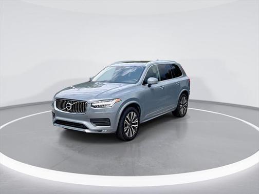 2021 Volvo XC90 T6 Momentum