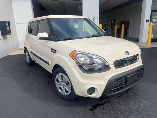 2013 Kia Soul Base