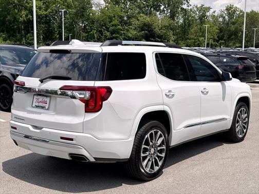 2022 GMC Acadia Denali